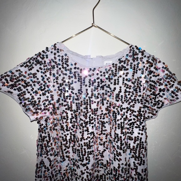 NWT Girls Gap size 10 Sequin Short Sleeve Dress - Picture 2 of 4